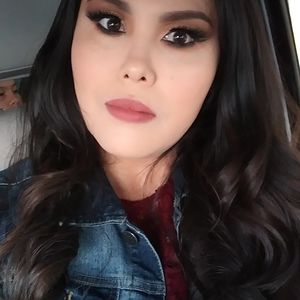 Meet your Posher, Nancy abril